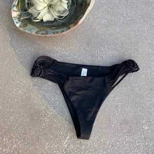 Frankie’s Bikini bottom size M